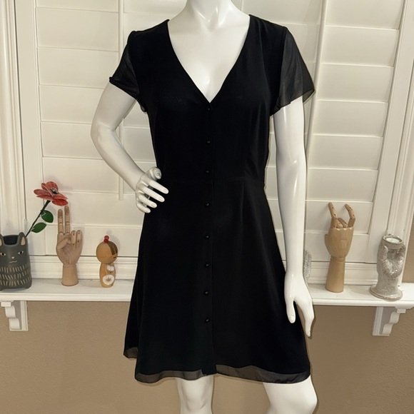 Aritzia Wilfred Nazaire Dress in Black - Picture 1 of 13